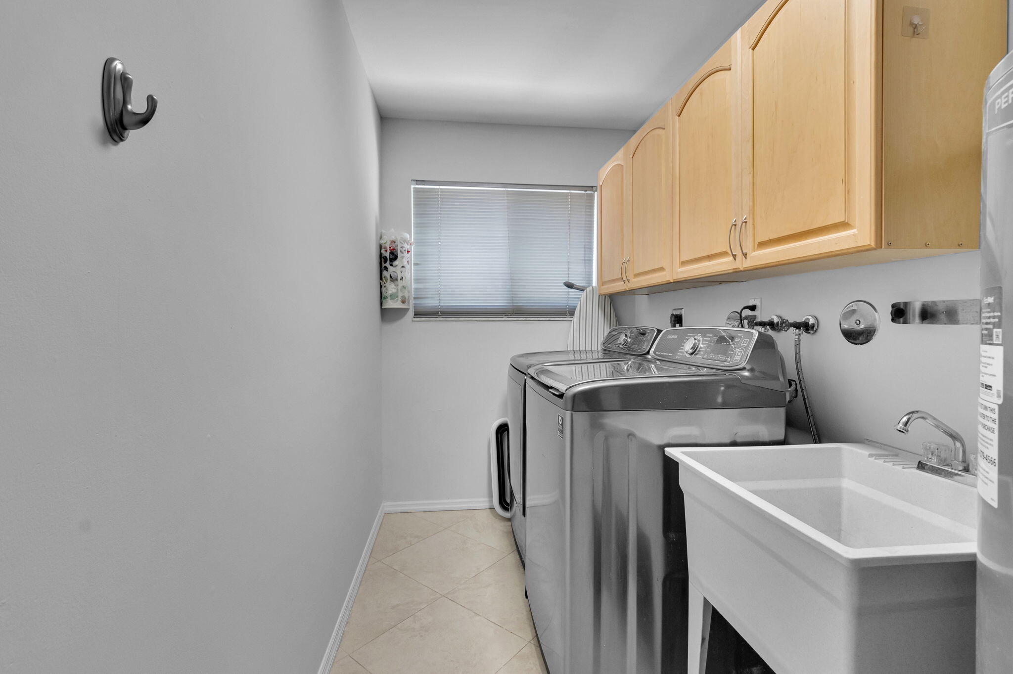 6851 Giralda Circle Boca Raton, FL 33433 - Photo 21 of 45 27-web-or-mls-DSC_2769