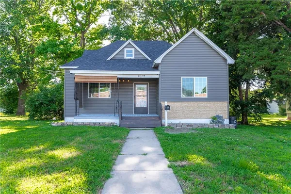 $160,000 | 457 South Lyon Avenue, Marshall, MO 65340