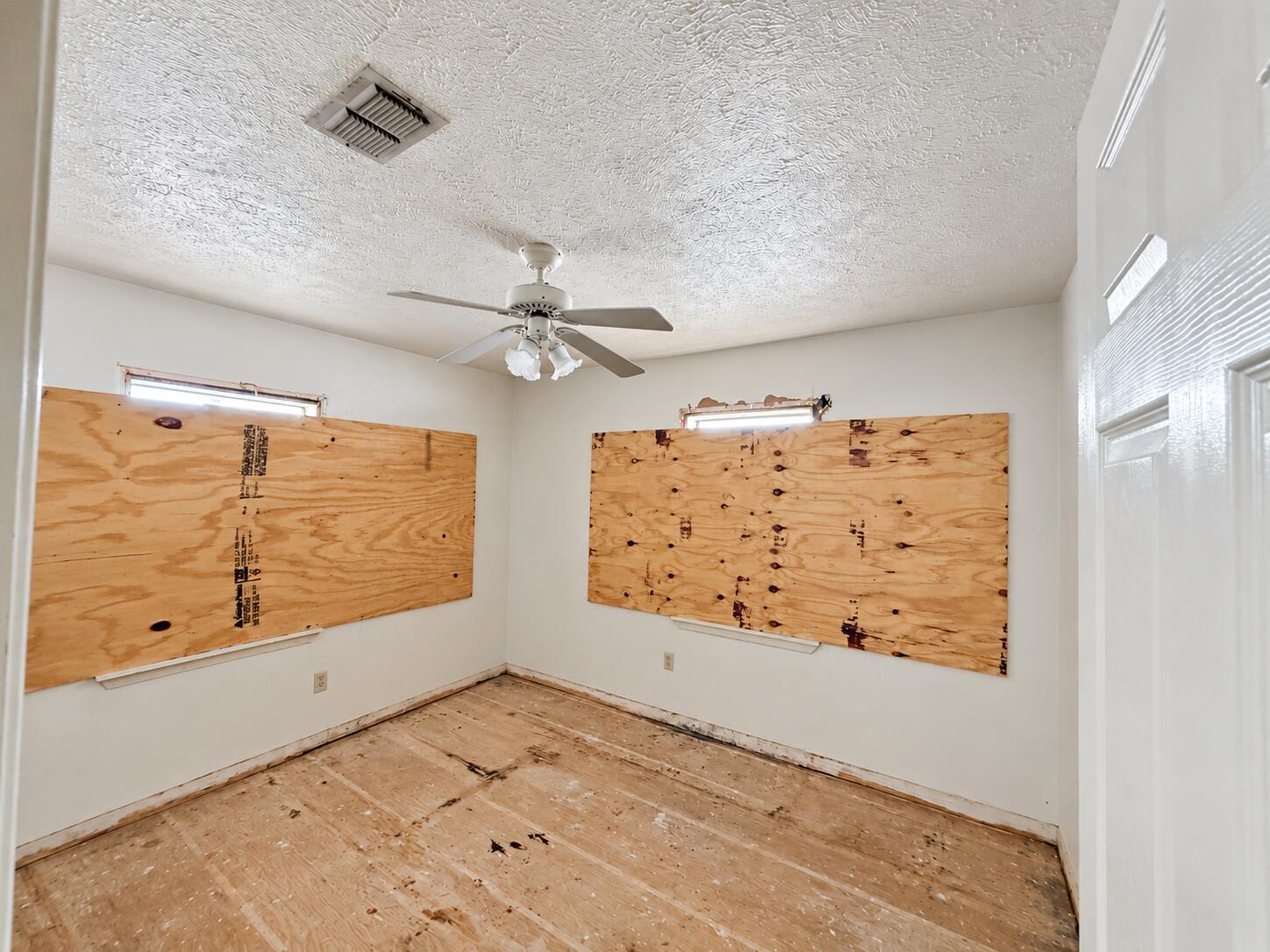 2803 Bates Street Lubbock, TX 79415 - Photo 6 of 10 Natural light, honest property details-5