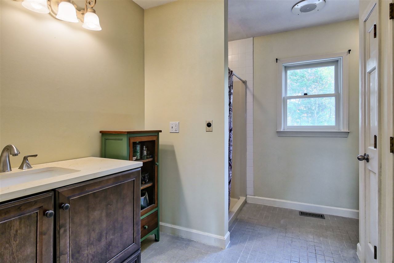 22 Farmhouse Road Bedford, NH 03110 - Photo 19 of 30 Gallery Image 19