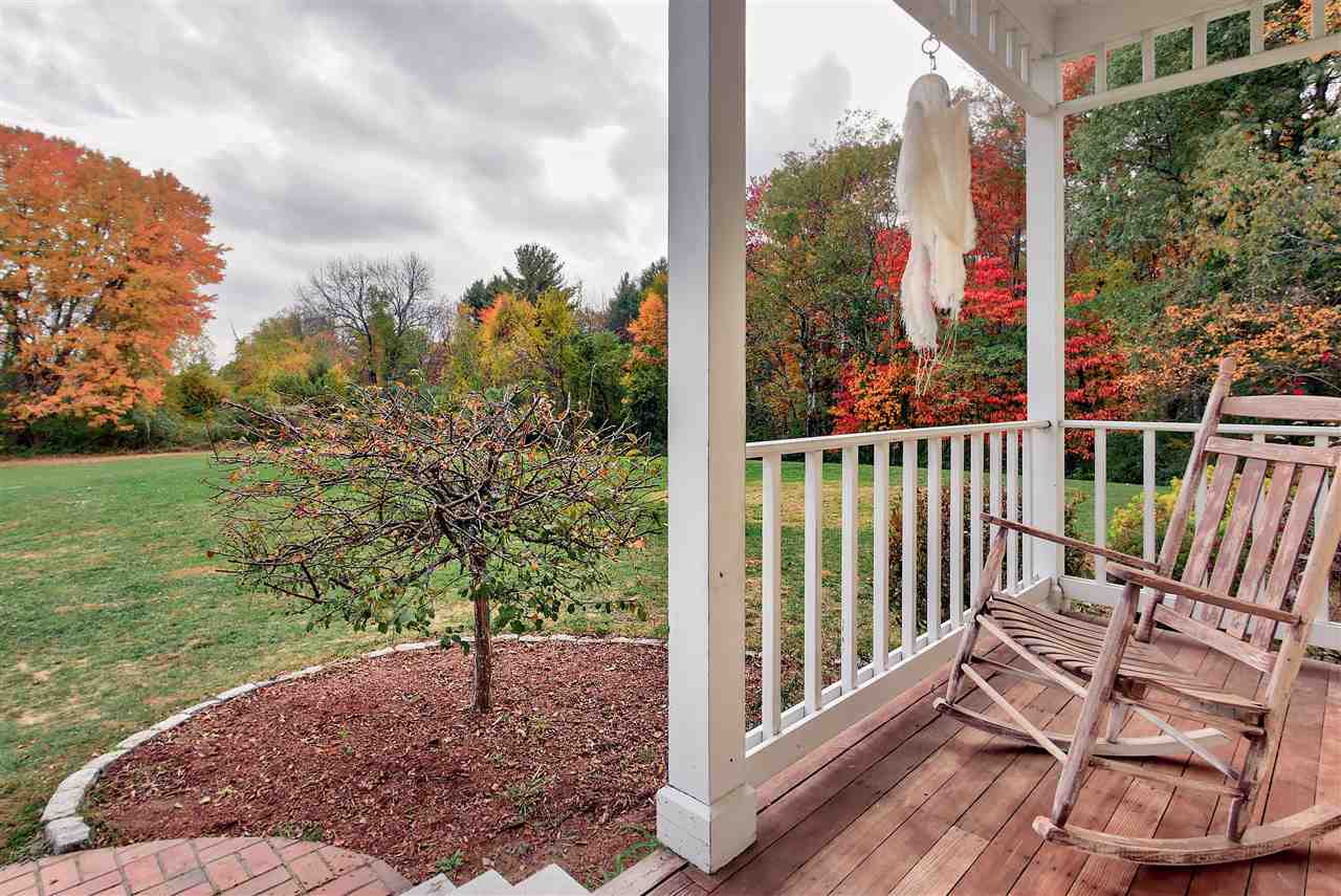 22 Farmhouse Road Bedford, NH 03110 - Photo 4 of 30 Gallery Image 4