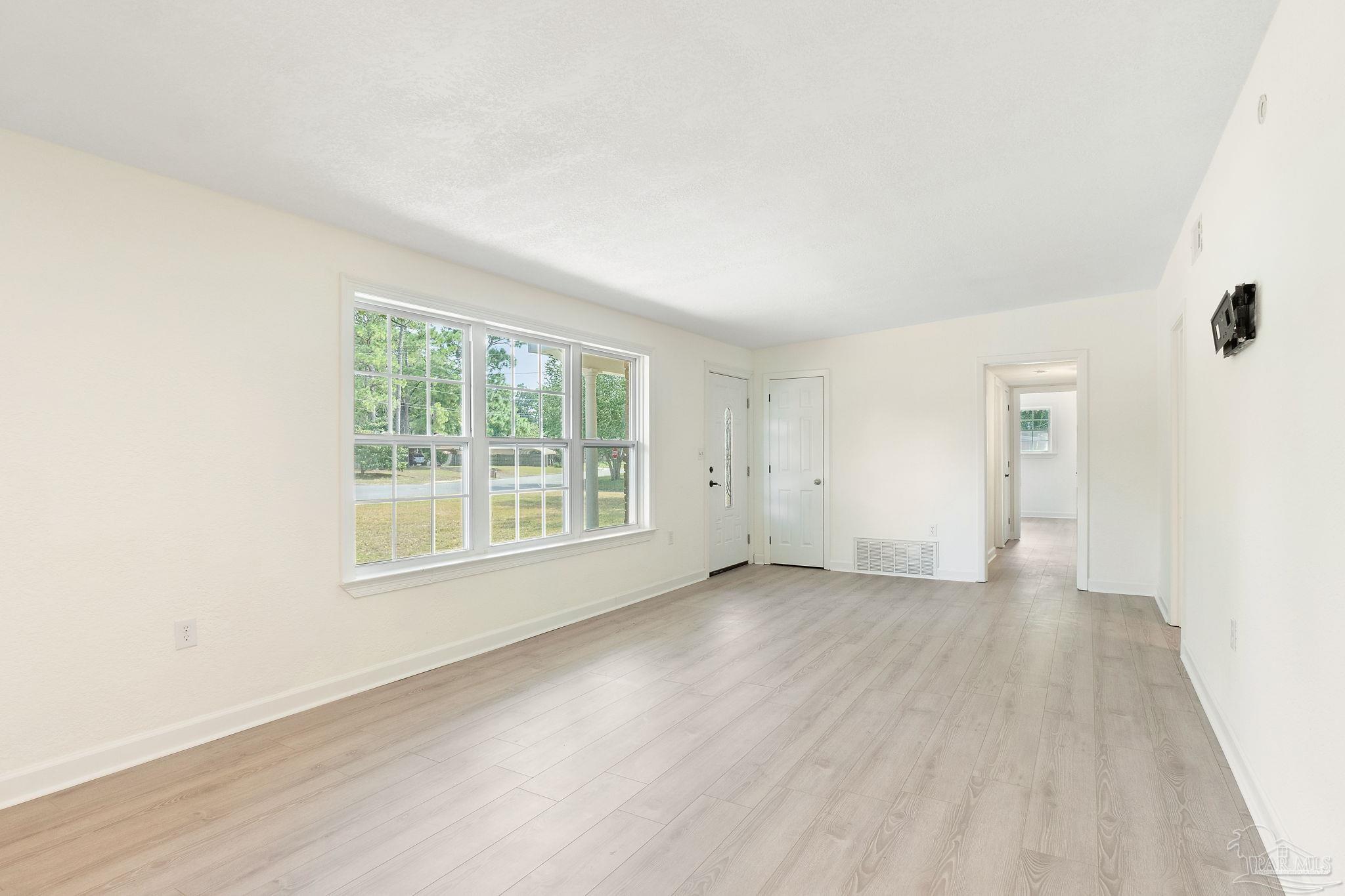 6147 Hilltop Road Pensacola, FL 32504 - Photo 19 of 41