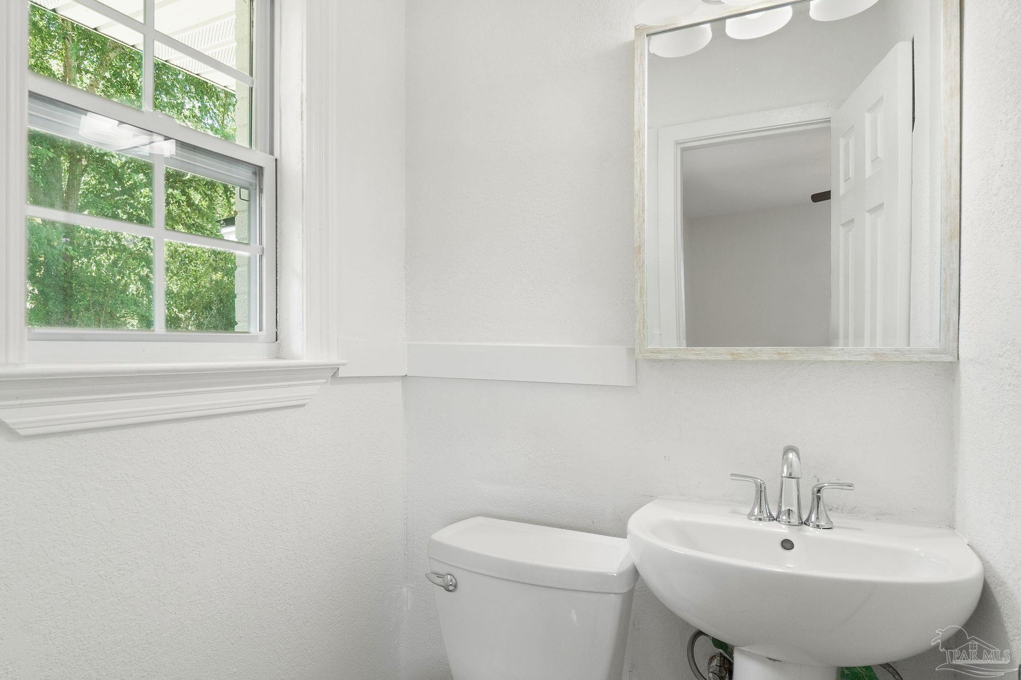 6147 Hilltop Road Pensacola, FL 32504 - Photo 26 of 41