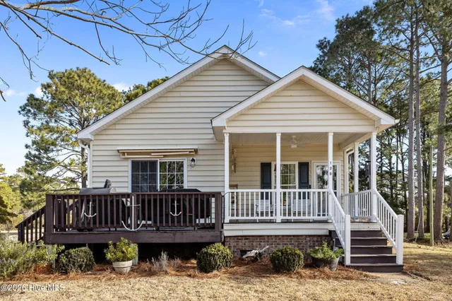 $325,000 | 139 Bayshore Street, Sealevel, NC 28577