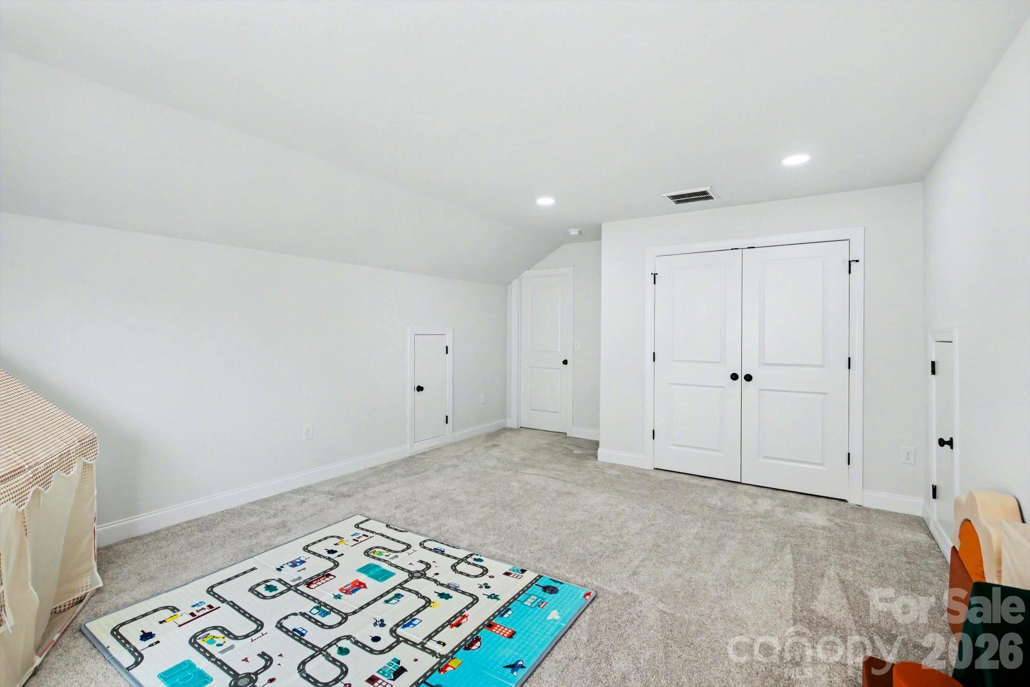 5305 Ridgefall Road Greensboro, NC 27410 - Photo 20 of 28