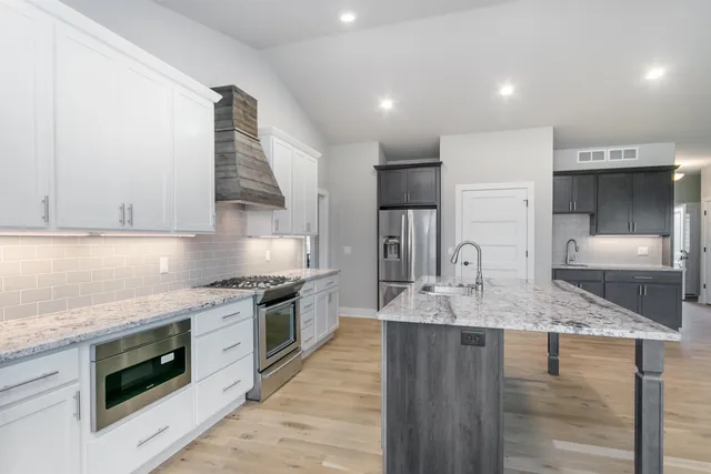 $645,000 | L163 Fred Schunk, Waunakee, WI 53597