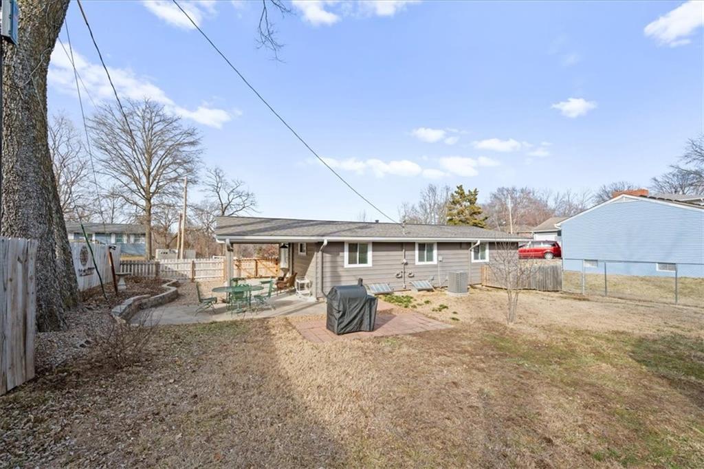 9801 East 33rd Street South Independence, MO 64052 - Photo 27 of 31