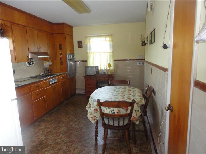 33 Main Road Hammonton, NJ 08037 - Photo 12 of 23 Kitchen