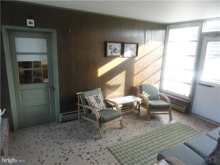 33 Main Road Hammonton, NJ 08037 - Photo 15 of 23 Sun Room