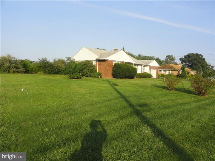 33 Main Road Hammonton, NJ 08037 - Photo 21 of 23 Front Yard