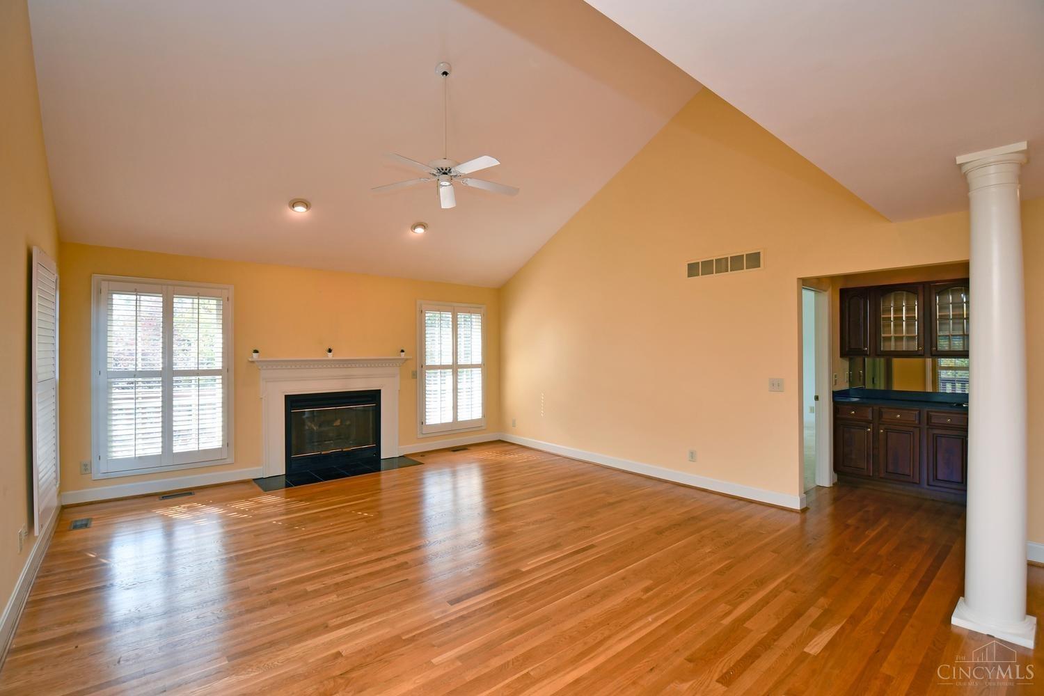 8849 Montgomery Road Cincinnati, OH 45236 - Photo 15 of 43