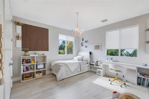$3,245,000 | 5602 Southwest 65th Court, South Miami, FL 33143