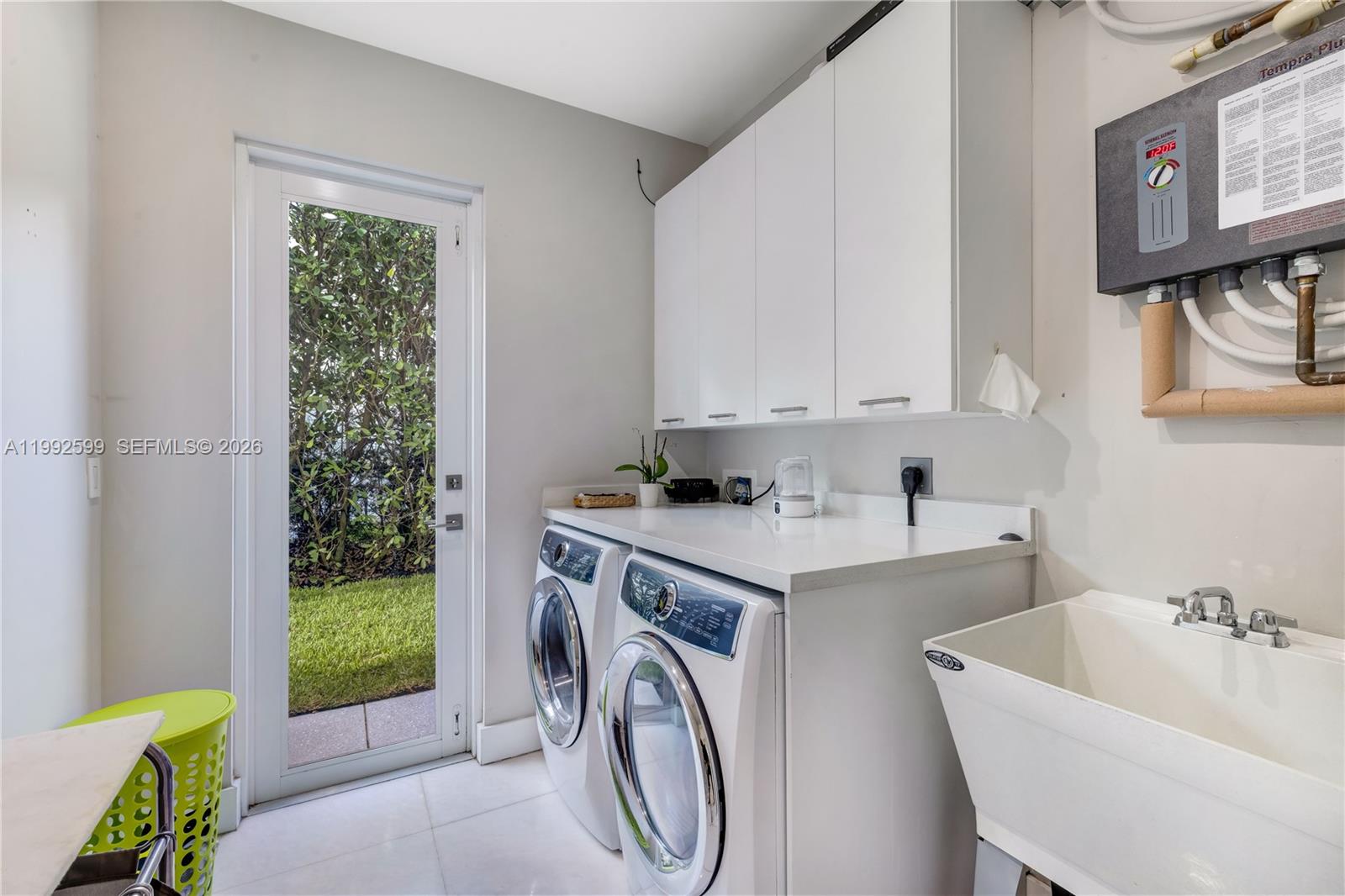5602 Southwest 65th Court South Miami, FL 33143 - Photo 23 of 68
