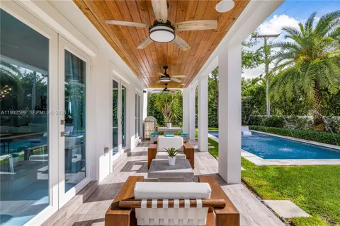 $3,245,000 | 5602 Southwest 65th Court, South Miami, FL 33143