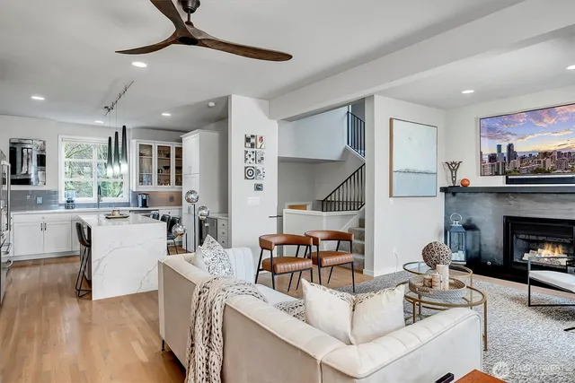 $1,599,000 | 8627 112th Lane Northeast, Kirkland, WA 98033