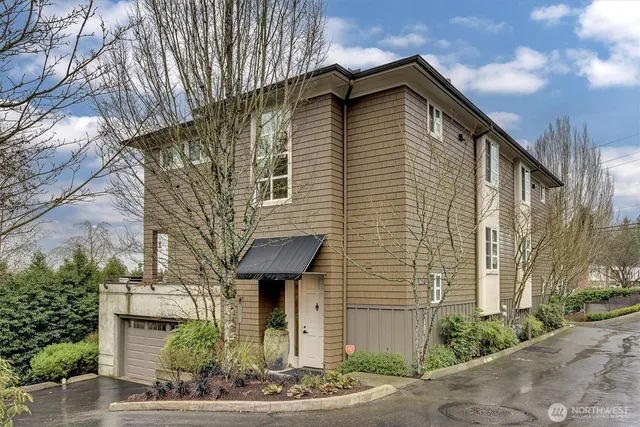 $1,599,000 | 8627 112th Lane Northeast, Kirkland, WA 98033