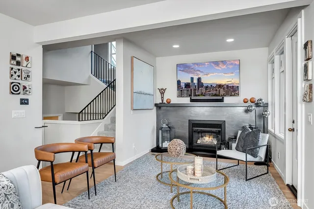 $1,599,000 | 8627 112th Lane Northeast, Kirkland, WA 98033