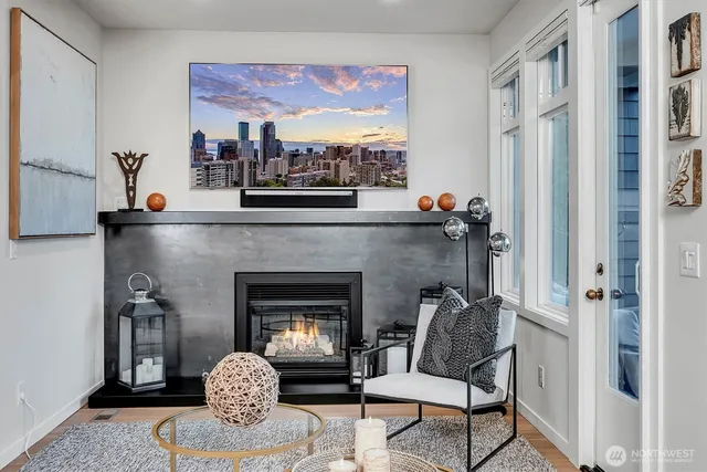 $1,599,000 | 8627 112th Lane Northeast, Kirkland, WA 98033