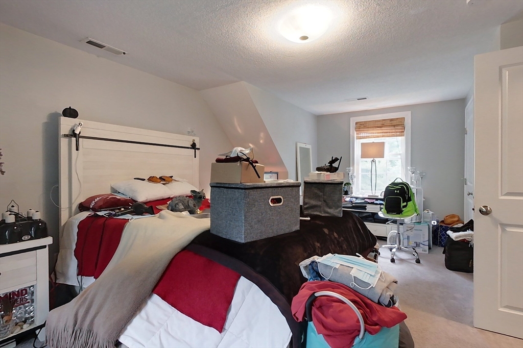 49 Townsend Street Pepperell, MA 01463 - Photo 20 of 31