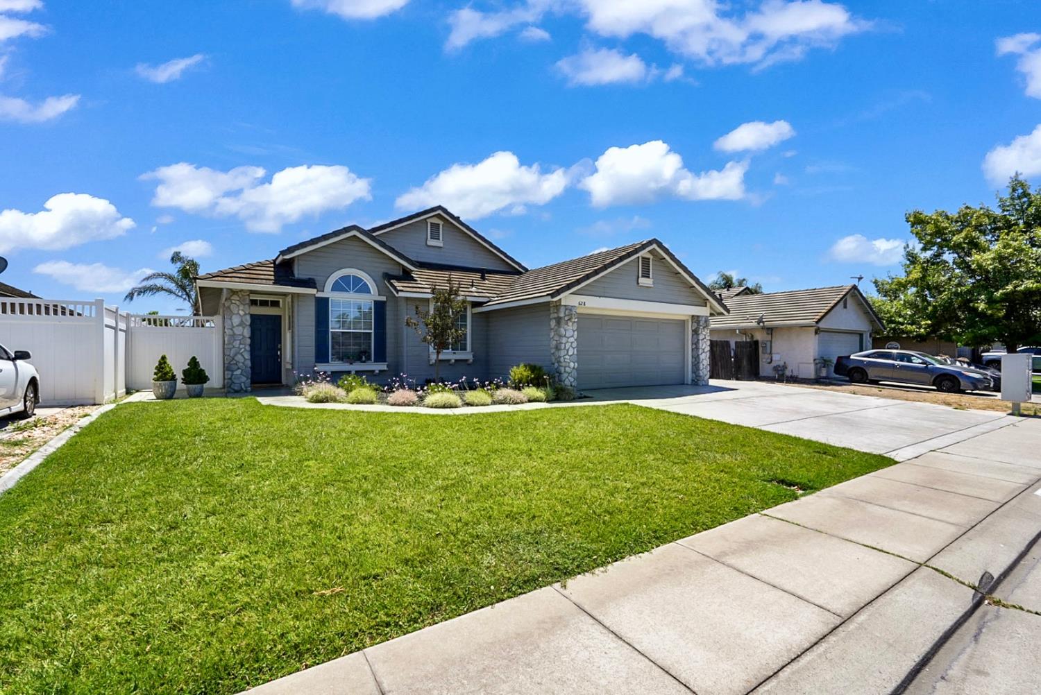 628 Mission Ridge Drive Manteca, CA 95337 - Photo 5 of 26