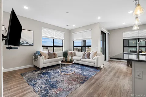 $519,999 | 2014 South Holly Street, Unit 4, Denver, CO 80222