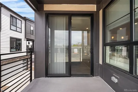 $519,999 | 2014 South Holly Street, Unit 4, Denver, CO 80222