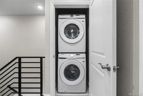 $519,999 | 2014 South Holly Street, Unit 4, Denver, CO 80222