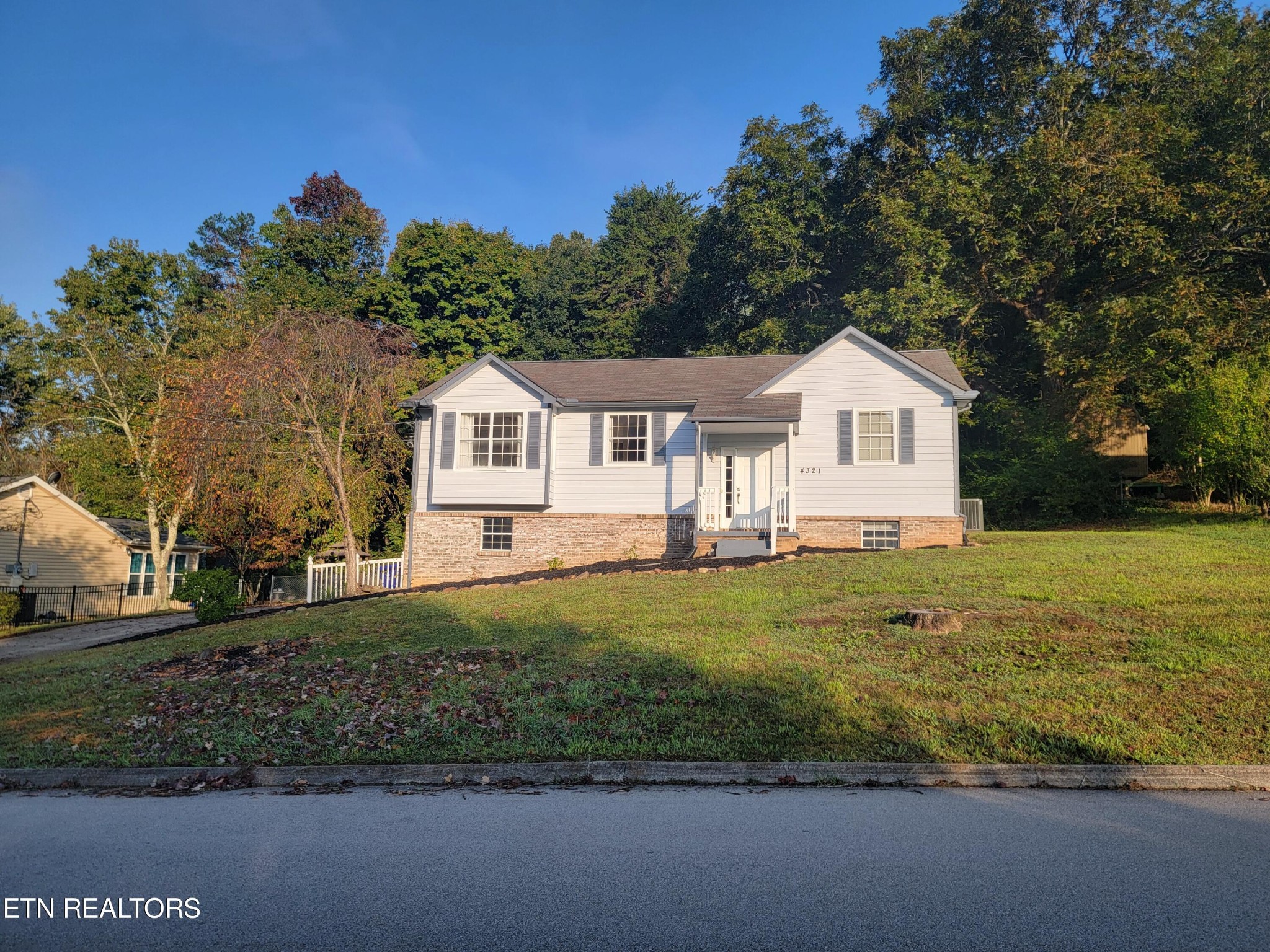 4321 Raj Road Knoxville, TN 37921 - Photo 1 of 23 Gallery Image 1