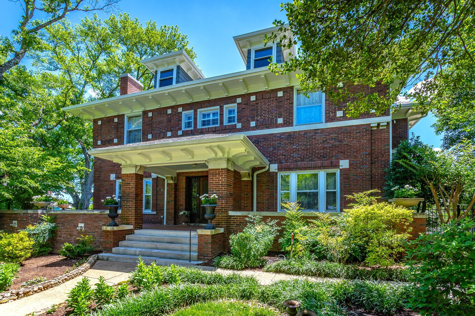 84 North Crest Road Chattanooga, TN 37404 - Photo 2 of 53 84 N Crest Rd-7