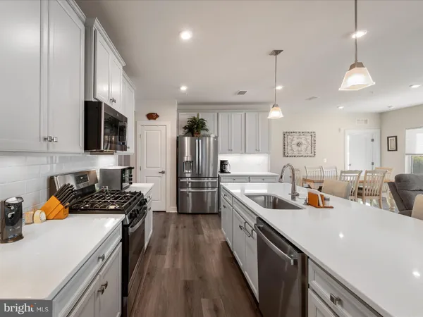 $379,999 | 151 McCormick Circle, Unit 201, Winchester, VA 22602
