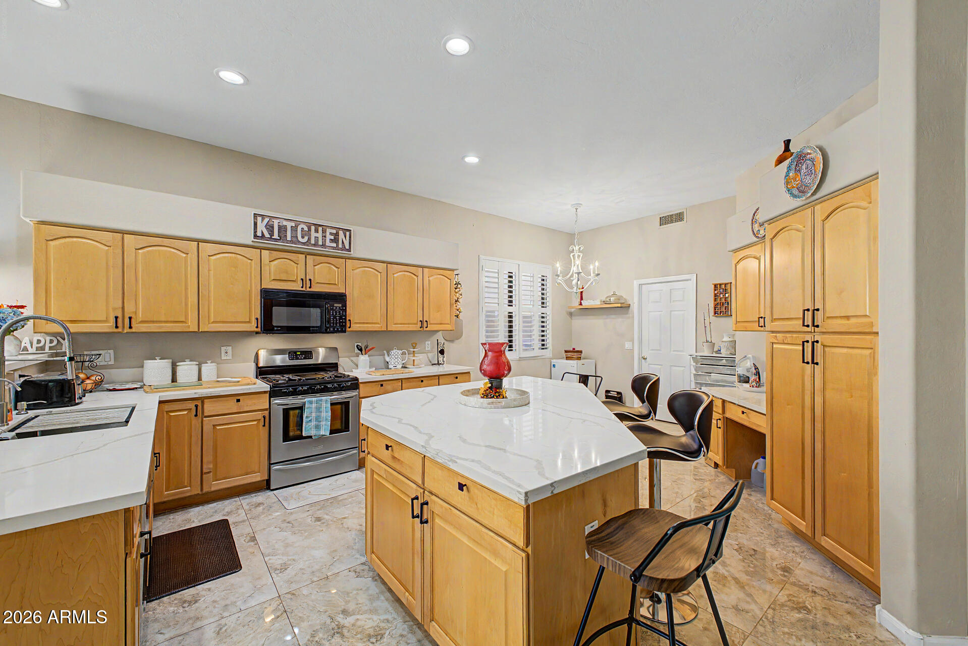 755 East Orchid Lane Gilbert, AZ 85296 - Photo 11 of 47 14 - Orchid