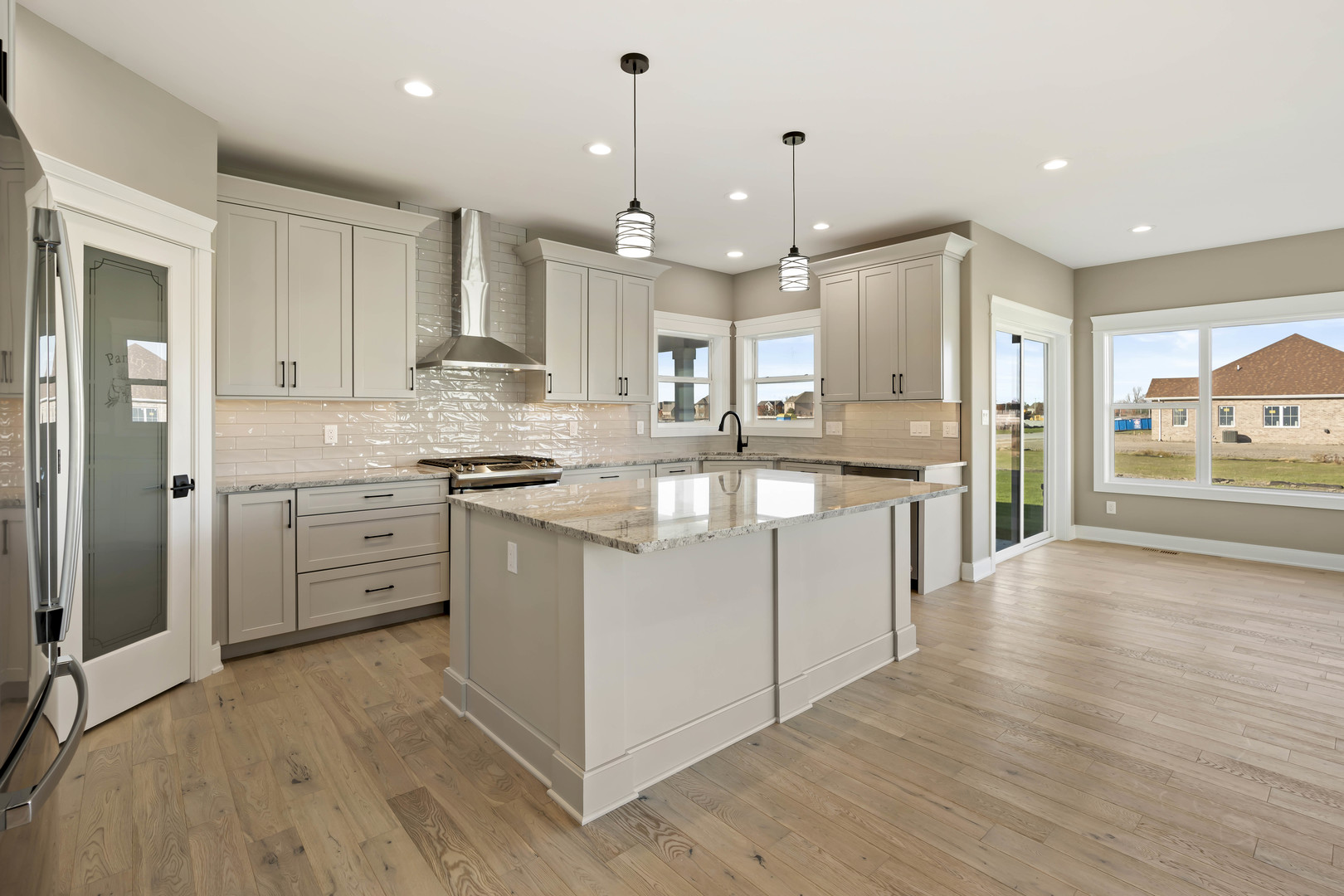 443 Megan Way Munster, IN 46321 - Photo 6 of 53