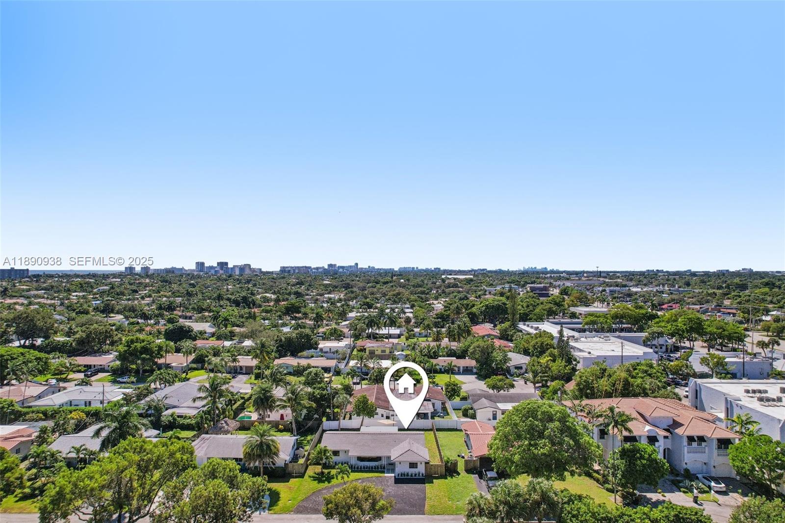 1960 Northeast 32nd Street Lighthouse Point, FL 33064 - Photo 38 of 40 an aerial view of a city