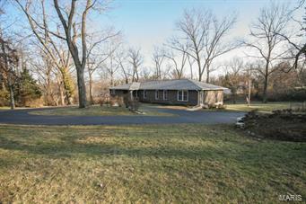 504 Glyn Cagny Road Ballwin, MO 63021 - Photo 28 of 29 Gallery Image 28
