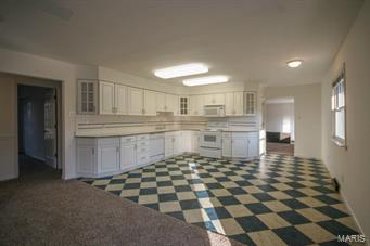 504 Glyn Cagny Road Ballwin, MO 63021 - Photo 6 of 29 Gallery Image 6