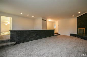 504 Glyn Cagny Road Ballwin, MO 63021 - Photo 8 of 29 Gallery Image 8