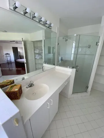 $4,400 | 6834 Northwest 107th Place, Doral, FL 33178