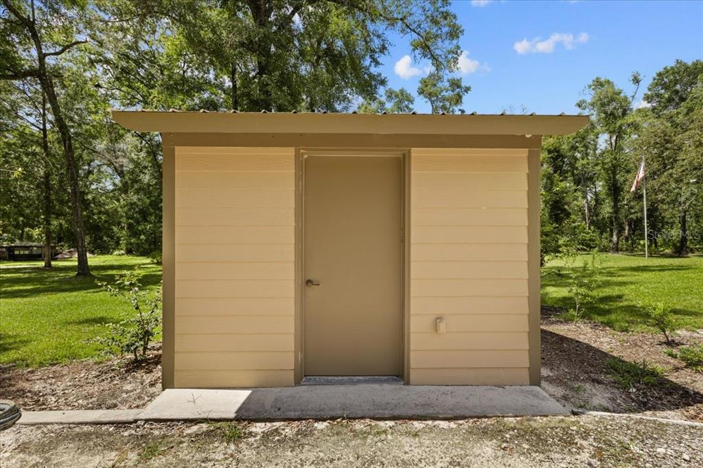 4700 Northwest 55th Avenue Bell, FL 32619 - Photo 39 of 77