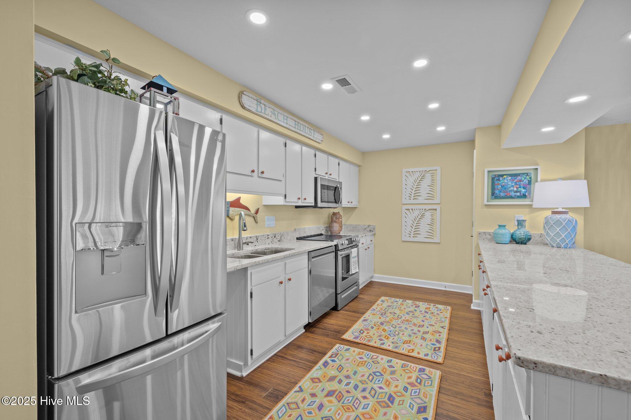 855 Salter Path Road, Unit 117 Indian Beach, NC 28512 - Photo 16 of 58 22-web-or-mls-1S3A2721