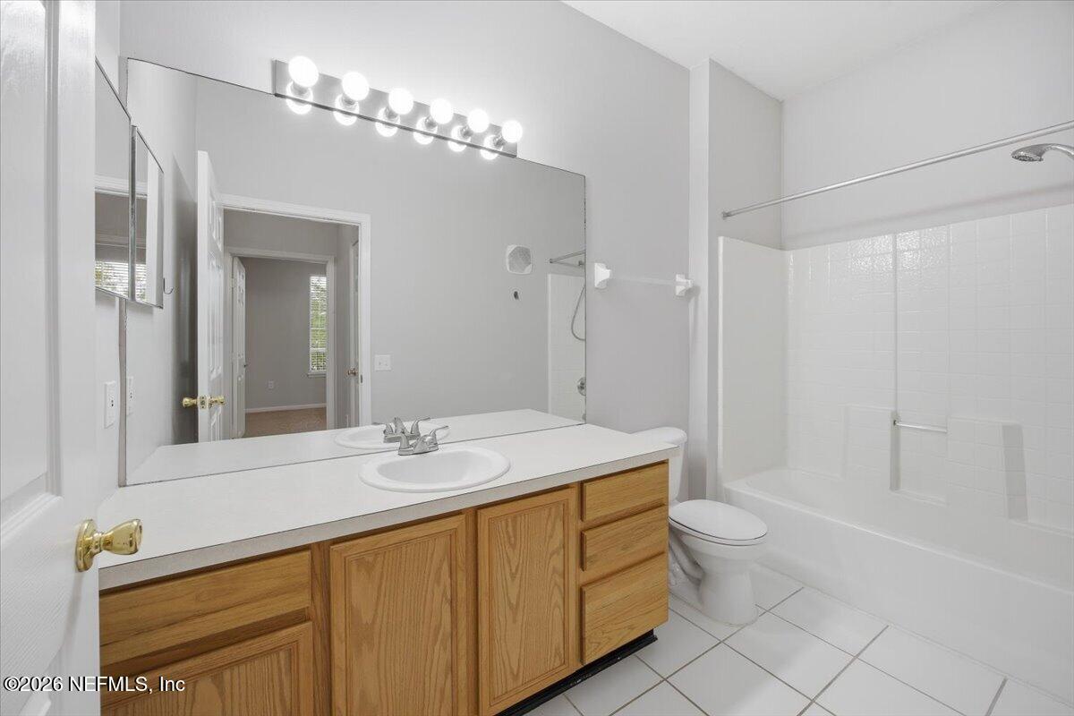 7990 Baymeadows Road East, Unit 422 Jacksonville, FL 32256 - Photo 11 of 17 10-Bathroom