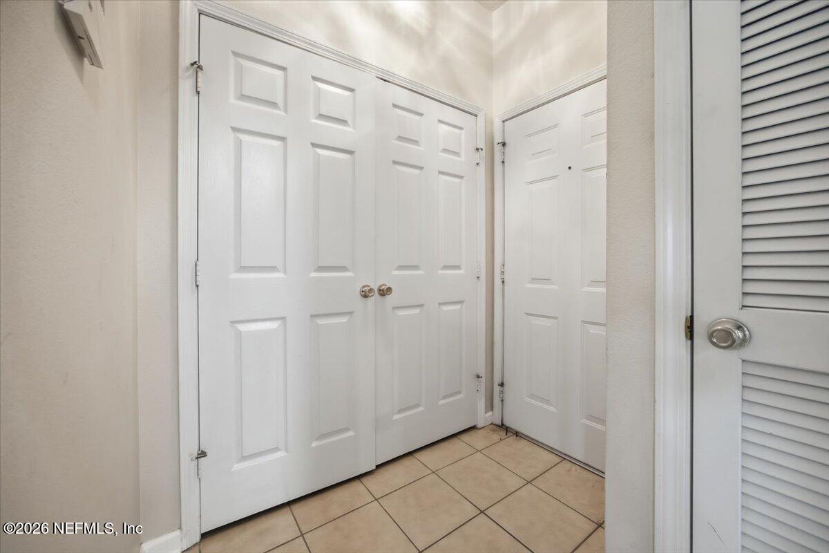 7990 Baymeadows Road East, Unit 422 Jacksonville, FL 32256 - Photo 4 of 17 03-Foyer