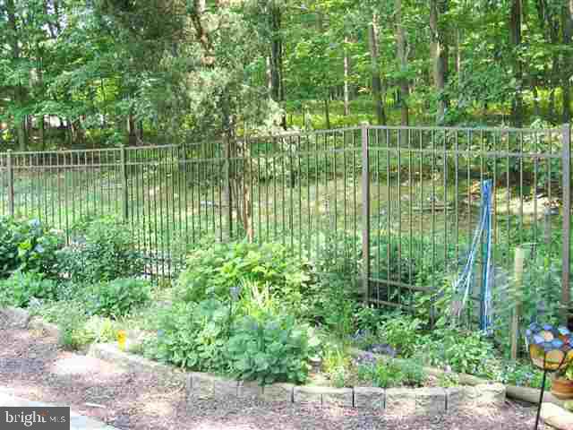 1233 Kuhn Road Boiling Springs, PA 17007 - Photo 9 of 12 Gallery Image 9