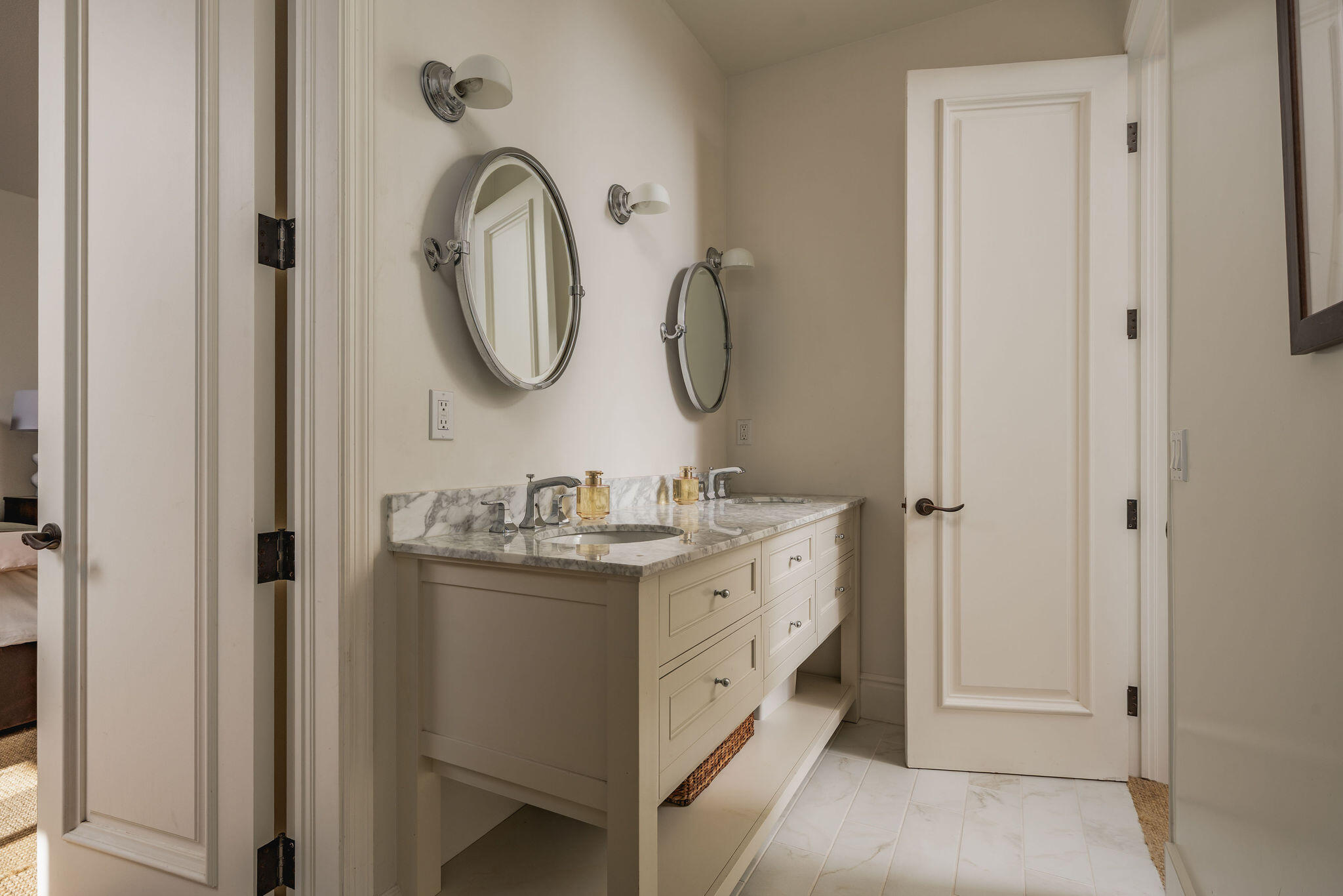 1776 Eucalyptus Hill Road Santa Barbara, CA 93103 - Photo 20 of 27 Guest Bathroom