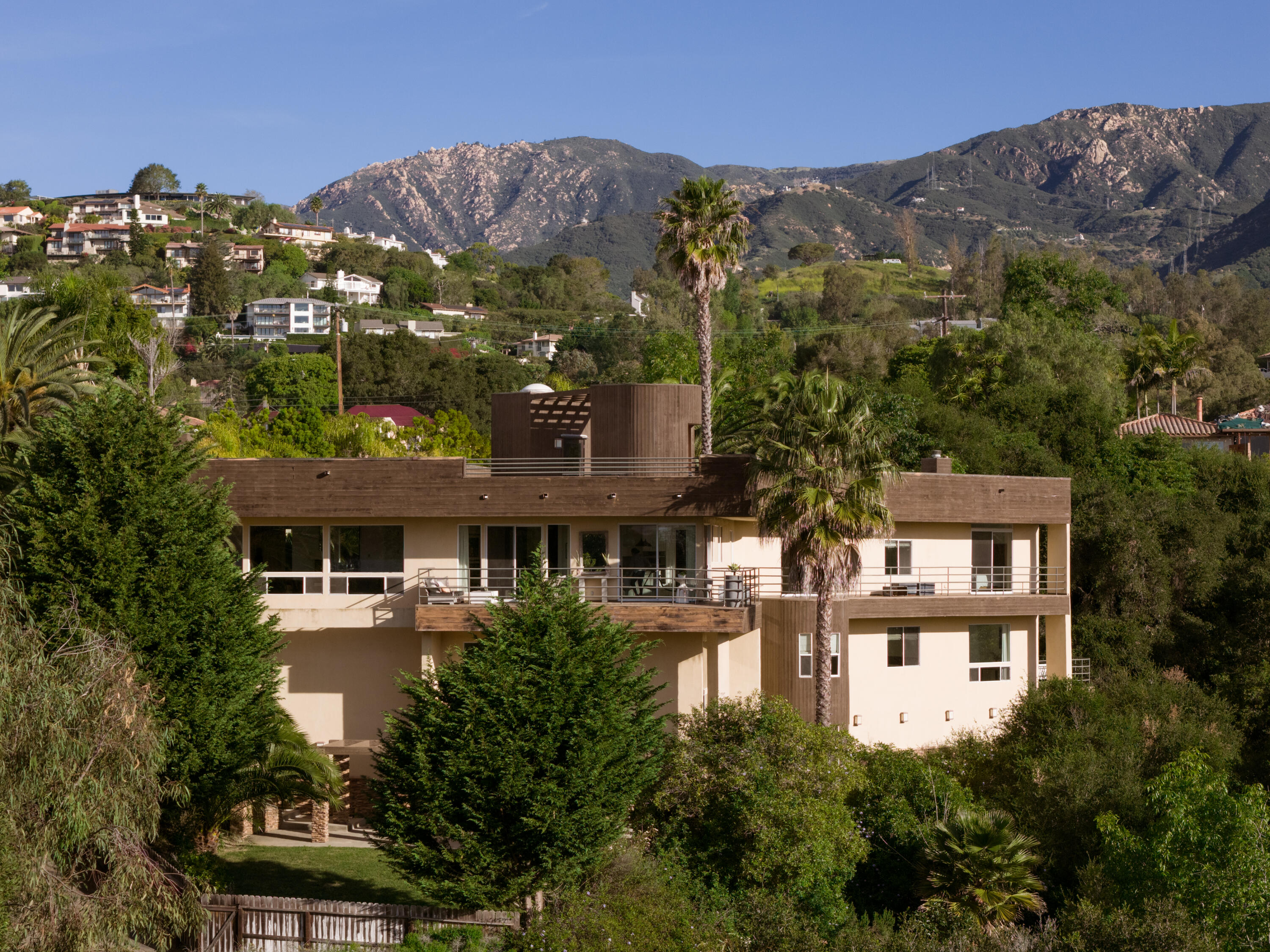 1776 Eucalyptus Hill Road Santa Barbara, CA 93103 - Photo 24 of 27 Exterior