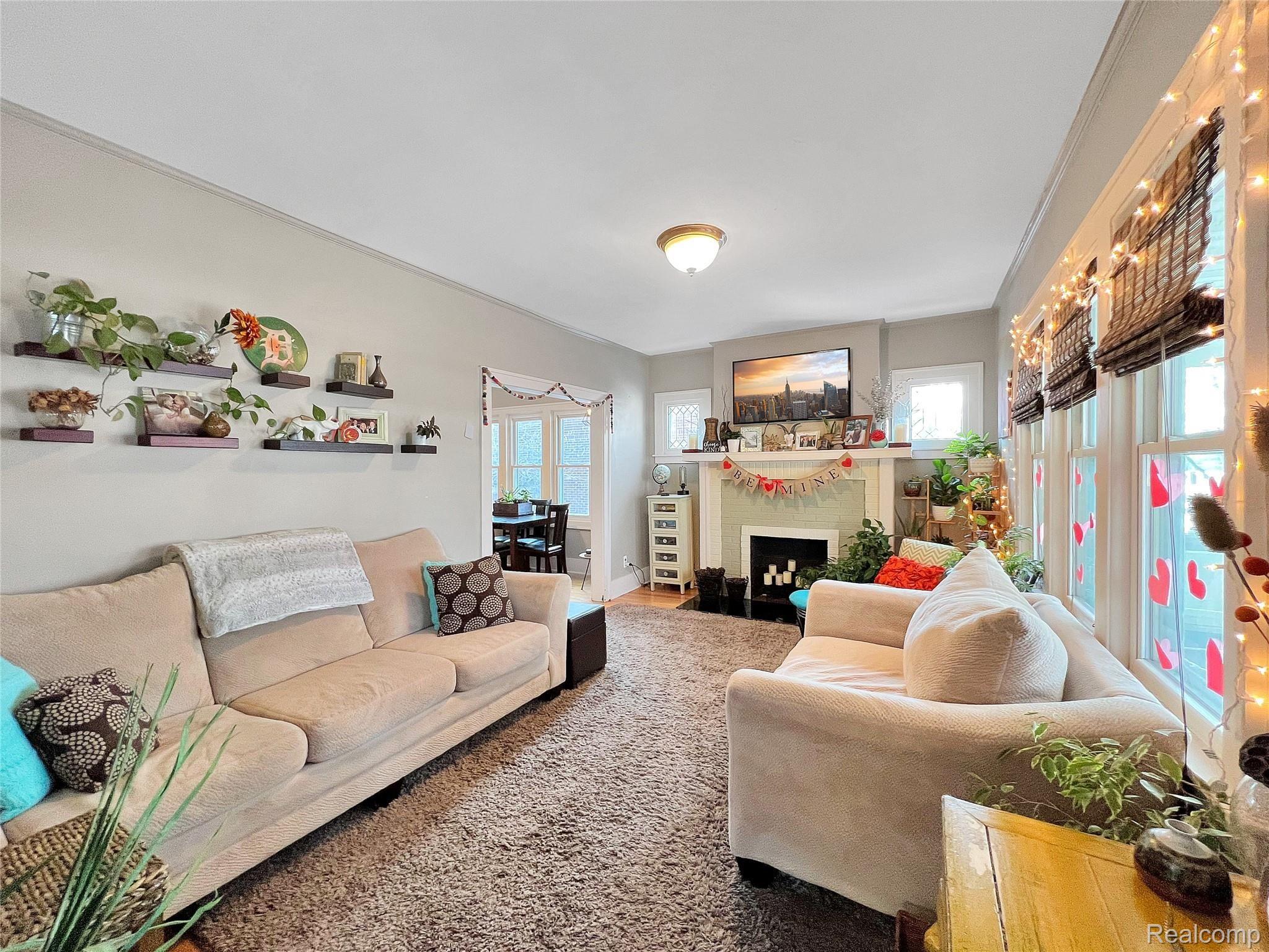 764 Neff Road Grosse Pointe, MI 48230 - Photo 7 of 60 IMG_1781.jpg