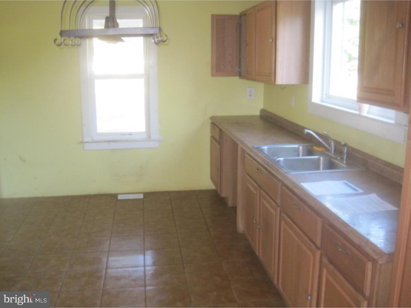 141 East Walnut Road Vineland, NJ 08360 - Photo 3 of 12 Gallery Image 3
