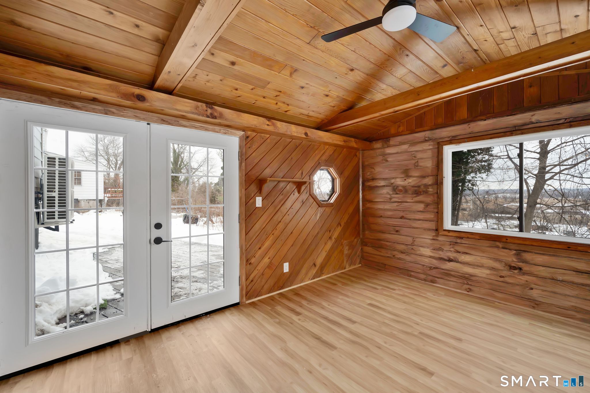 52 Vineyard Road North Haven, CT 06473 - Photo 23 of 24 3 Season Porch