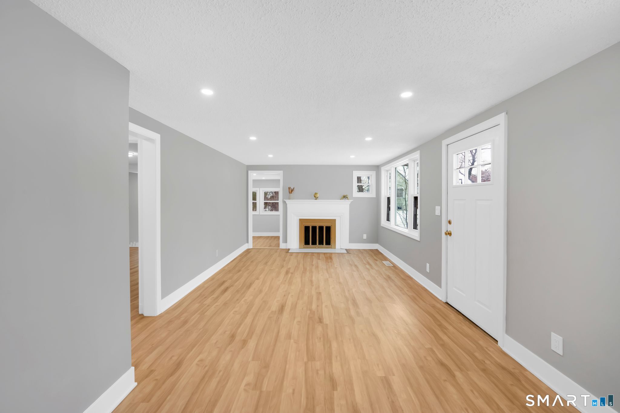 52 Vineyard Road North Haven, CT 06473 - Photo 8 of 24