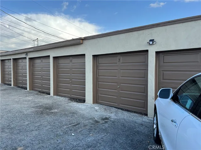 $2,560,000 | 242 West Jackson Street, Rialto, CA 92376