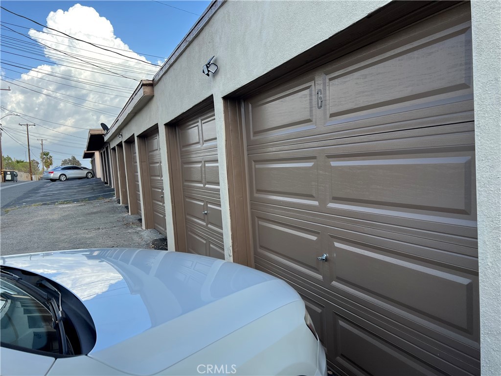 242 West Jackson Street Rialto, CA 92376 - Photo 8 of 15